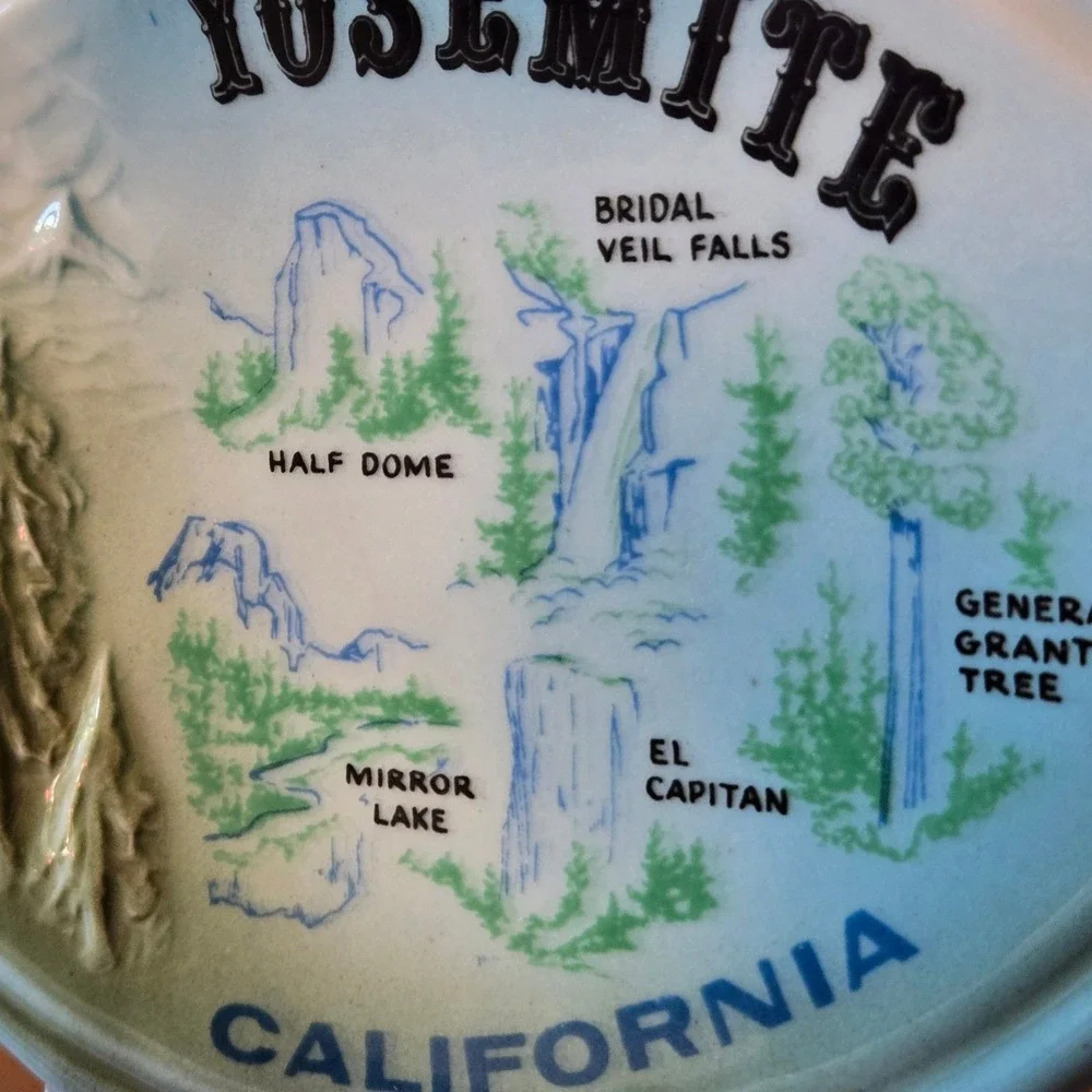 Oval Vintage 1968 Yosemite California Jim Beam Decanter Genuine Regal China